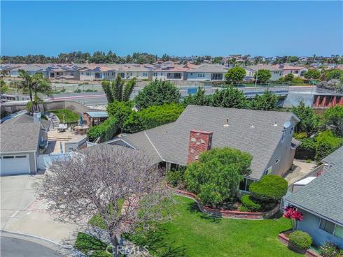 5511 Wendy Circle, Huntington Beach, CA