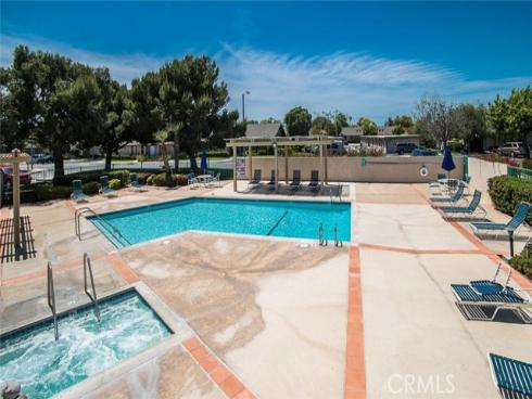 8777 Coral Springs 11H Court, Huntington Beach, CA