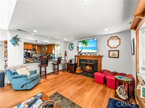 21661 Kaneohe , Huntington Beach, CA