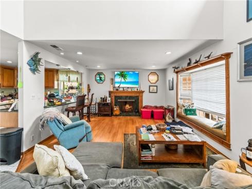 21661 Kaneohe , Huntington Beach, CA