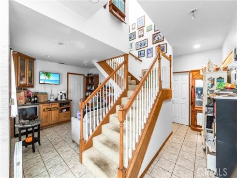 21661 Kaneohe , Huntington Beach, CA
