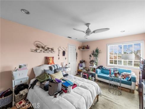 21661 Kaneohe , Huntington Beach, CA