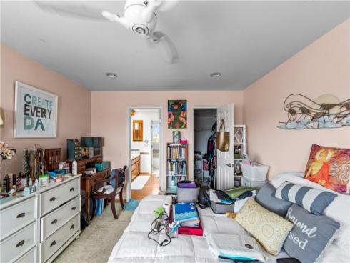 21661 Kaneohe , Huntington Beach, CA