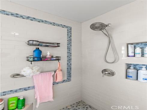 21661 Kaneohe , Huntington Beach, CA