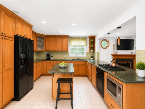 21661 Kaneohe , Huntington Beach, CA