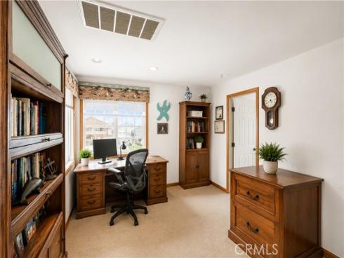 21661 Kaneohe , Huntington Beach, CA