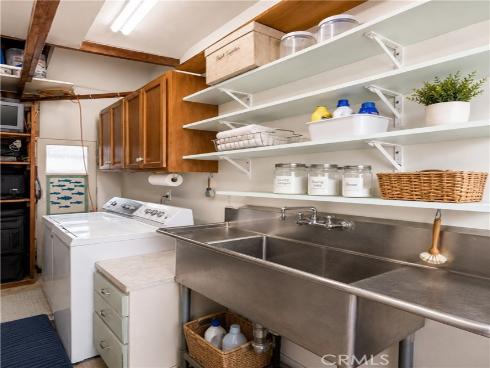 21661 Kaneohe , Huntington Beach, CA