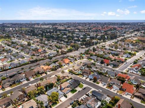 8412  Velvet   Circle, Huntington Beach, CA