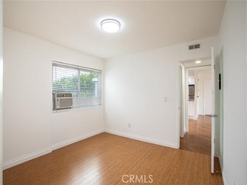 21662 Brookhurst C , Huntington Beach, CA