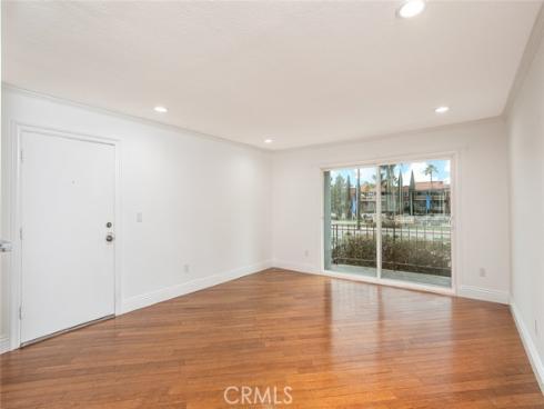 21662 Brookhurst C , Huntington Beach, CA