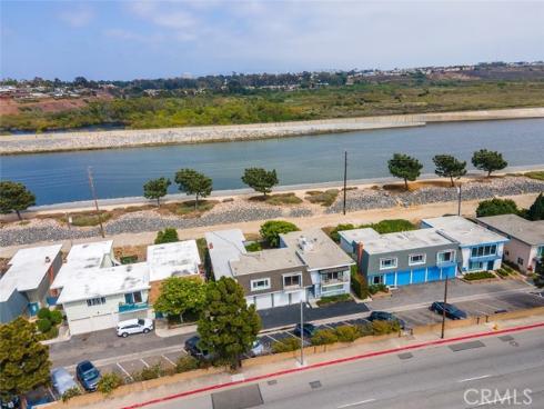 21662 Brookhurst C , Huntington Beach, CA