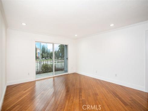 21662 Brookhurst C , Huntington Beach, CA