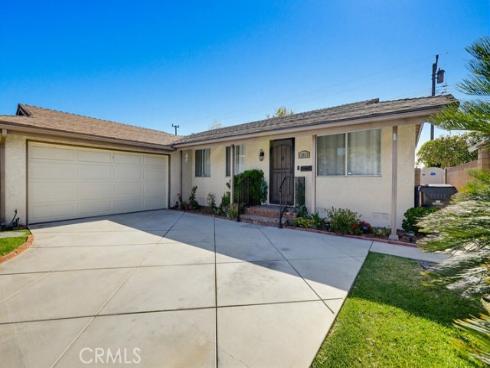 15852  Tullow  , Huntington Beach, CA