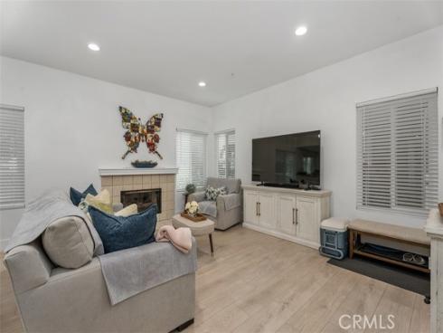 4561 Warner , Huntington Beach, CA