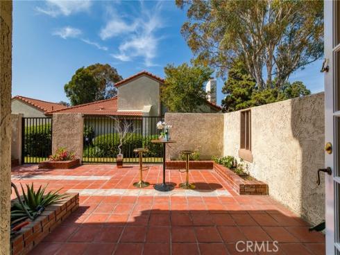 8391  Mapledale   Lane, Huntington Beach, CA