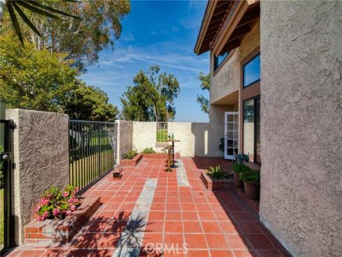 8391  Mapledale   Lane, Huntington Beach, CA