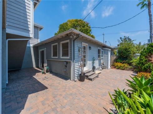 1701 Lake Street, Huntington Beach, CA