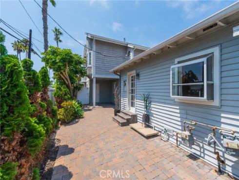 1701 Lake Street, Huntington Beach, CA
