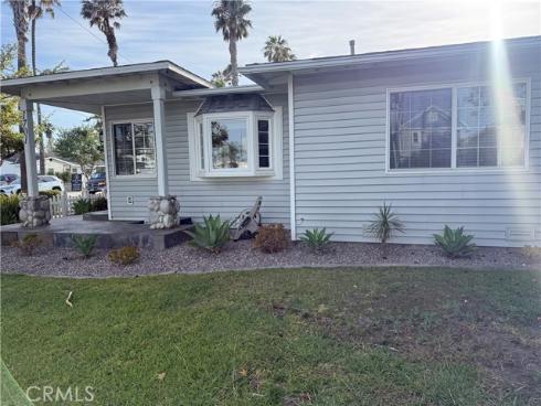 1701 Lake Street, Huntington Beach, CA