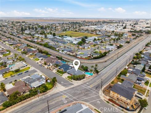 5471 Meadowlark Drive, Huntington Beach, CA