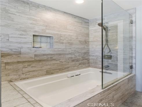 21114 Windchild , Huntington Beach, CA