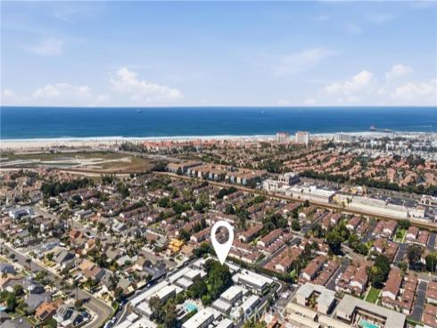 21114  Windchild  , Huntington Beach, CA