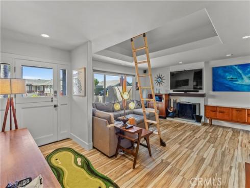9111 Ellsworth , Huntington Beach, CA