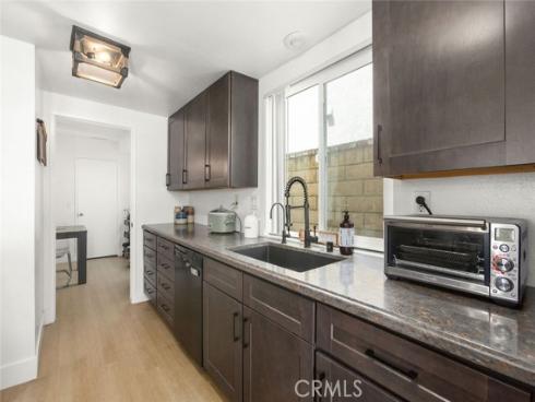 222 17th Street, Huntington Beach, CA