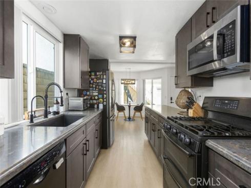 222 17th Street, Huntington Beach, CA
