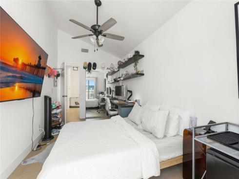 222 17th Street, Huntington Beach, CA