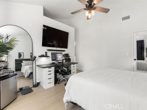 222 17th Street, Huntington Beach, CA