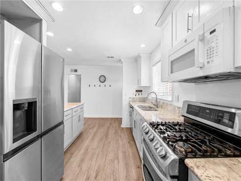 5921 Chinook Drive, Huntington Beach, CA