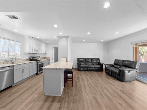 5921 Chinook Drive, Huntington Beach, CA