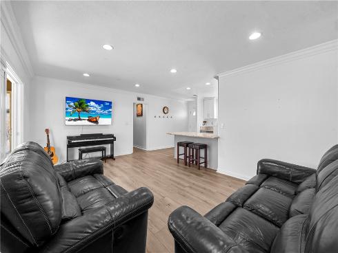 5921 Chinook Drive, Huntington Beach, CA