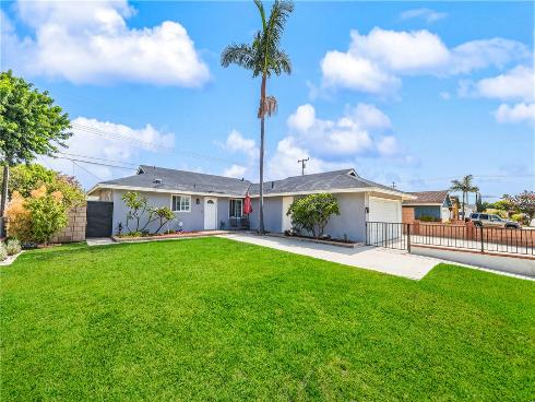 5921 Chinook Drive, Huntington Beach, CA