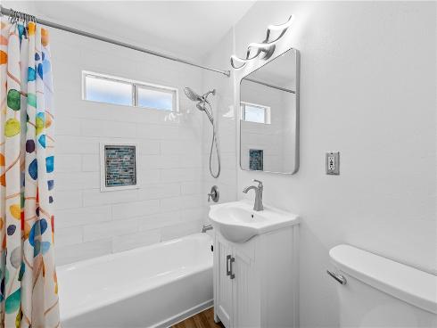 5921 Chinook Drive, Huntington Beach, CA