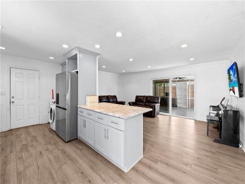 5921 Chinook Drive, Huntington Beach, CA