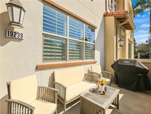19239  Tideline   Court, Huntington Beach, CA