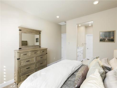 19239  Tideline   Court, Huntington Beach, CA