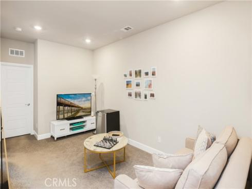 19239  Tideline   Court, Huntington Beach, CA