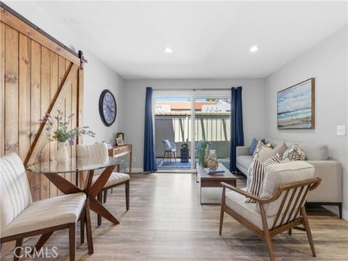 215 Wichita 406 , Huntington Beach, CA