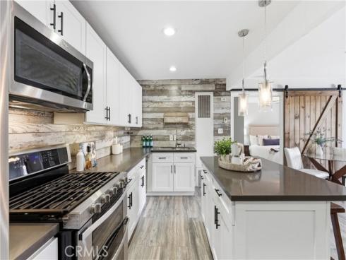 215 Wichita 406 , Huntington Beach, CA