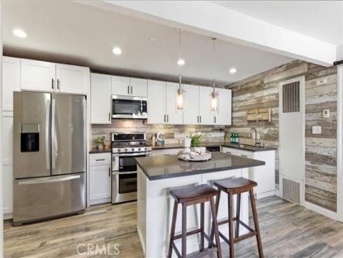 215 Wichita 406 , Huntington Beach, CA