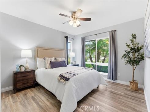 215 Wichita 406 , Huntington Beach, CA
