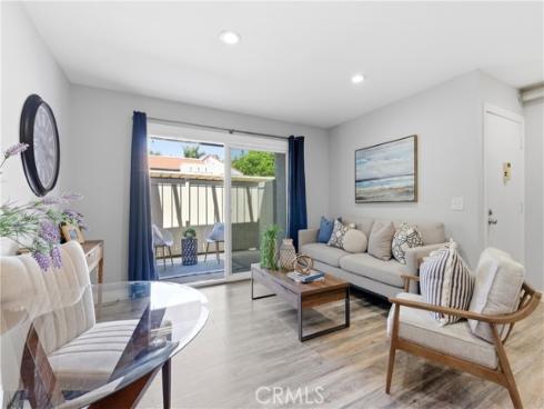 215 Wichita 406 , Huntington Beach, CA