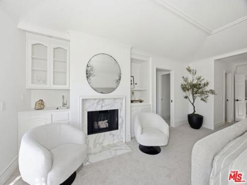 19382 Woodlands Drive, Huntington Beach, CA