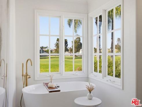 19382 Woodlands Drive, Huntington Beach, CA