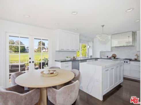19382 Woodlands Drive, Huntington Beach, CA