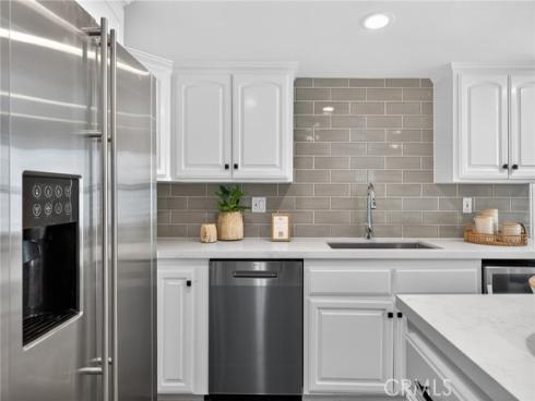 1301 Lakeside Lane, Huntington Beach, CA