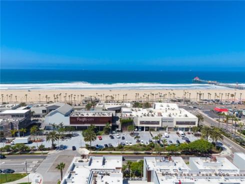 1301 Lakeside Lane, Huntington Beach, CA